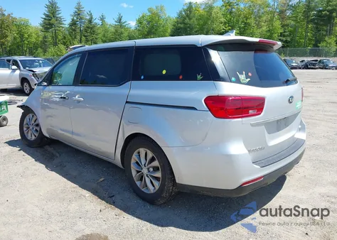 2021 Kia Sedona Lx z USA, uszkodzony, nr VIN KNDMB5C15M6675164